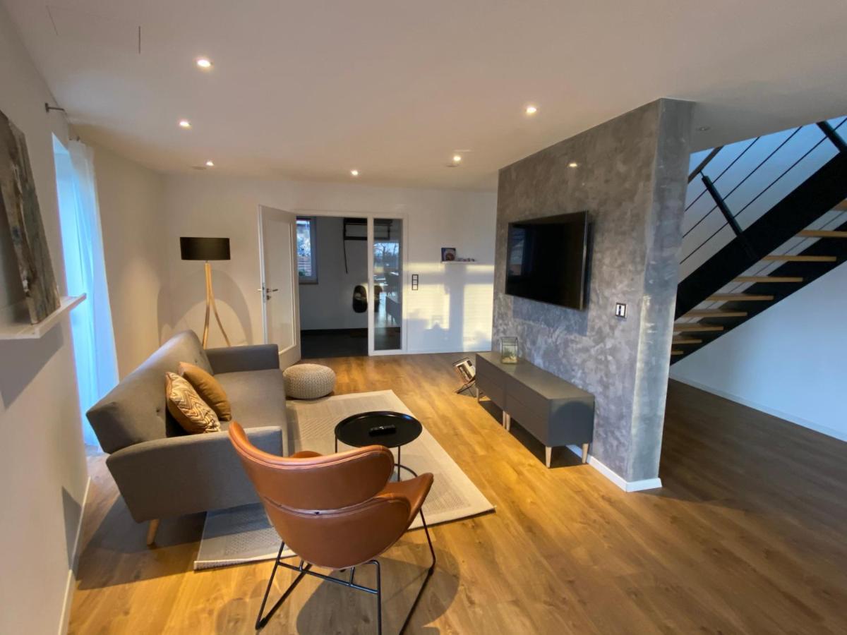 Modernes Ferienhaus Im Schwarzwald 프라이암트 외부 사진