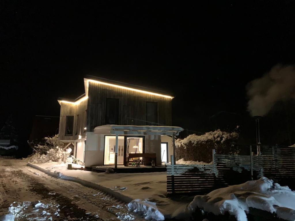 Modernes Ferienhaus Im Schwarzwald 프라이암트 외부 사진